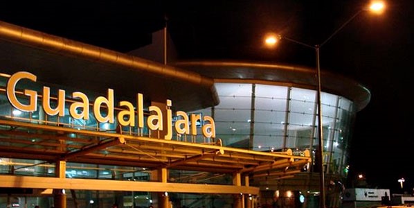 8Reasons4 GDL airport